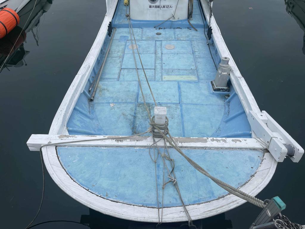 YAMAHA 遊漁船 船台付き エンジンなし 長さ5.9m