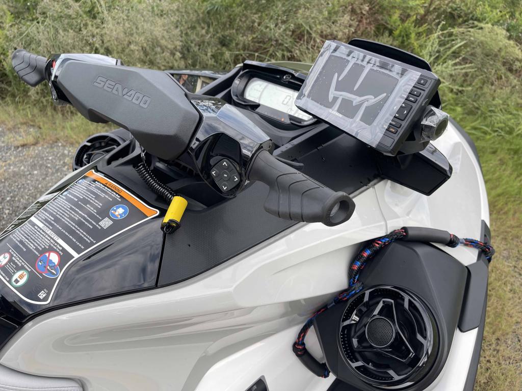 水上バイク Sea-Doo GTI 恐ろし SE 155 軽トレーラー付き 引き取り限定