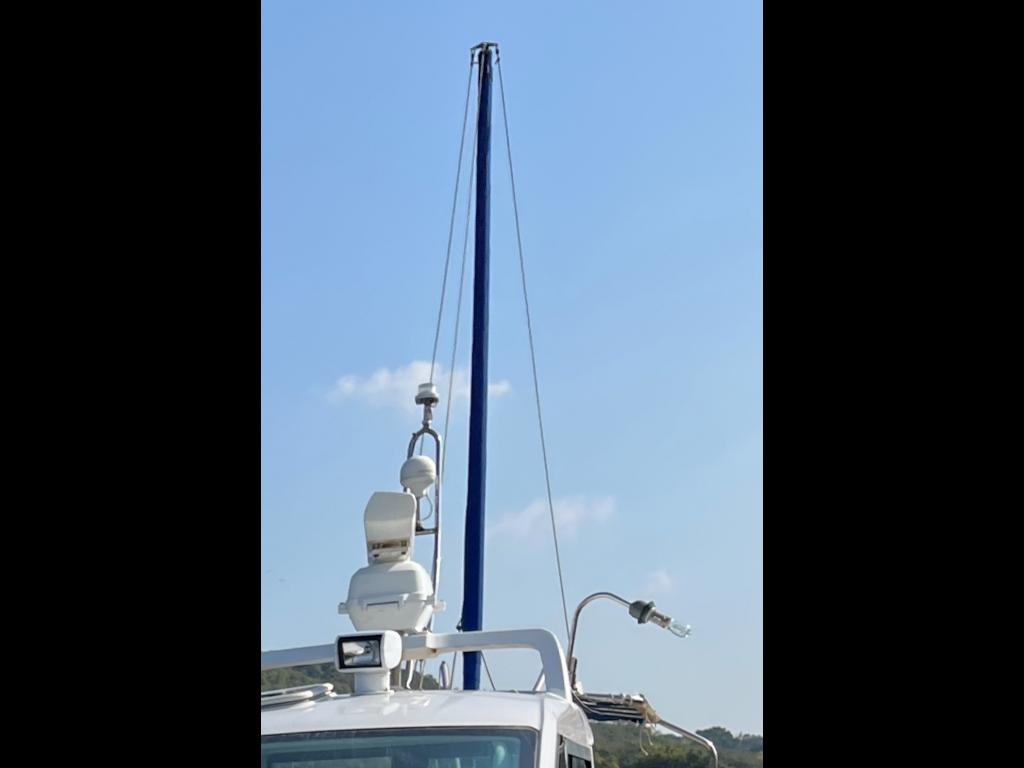 船外機艇にスパンカー | 海知丸の釣り日記