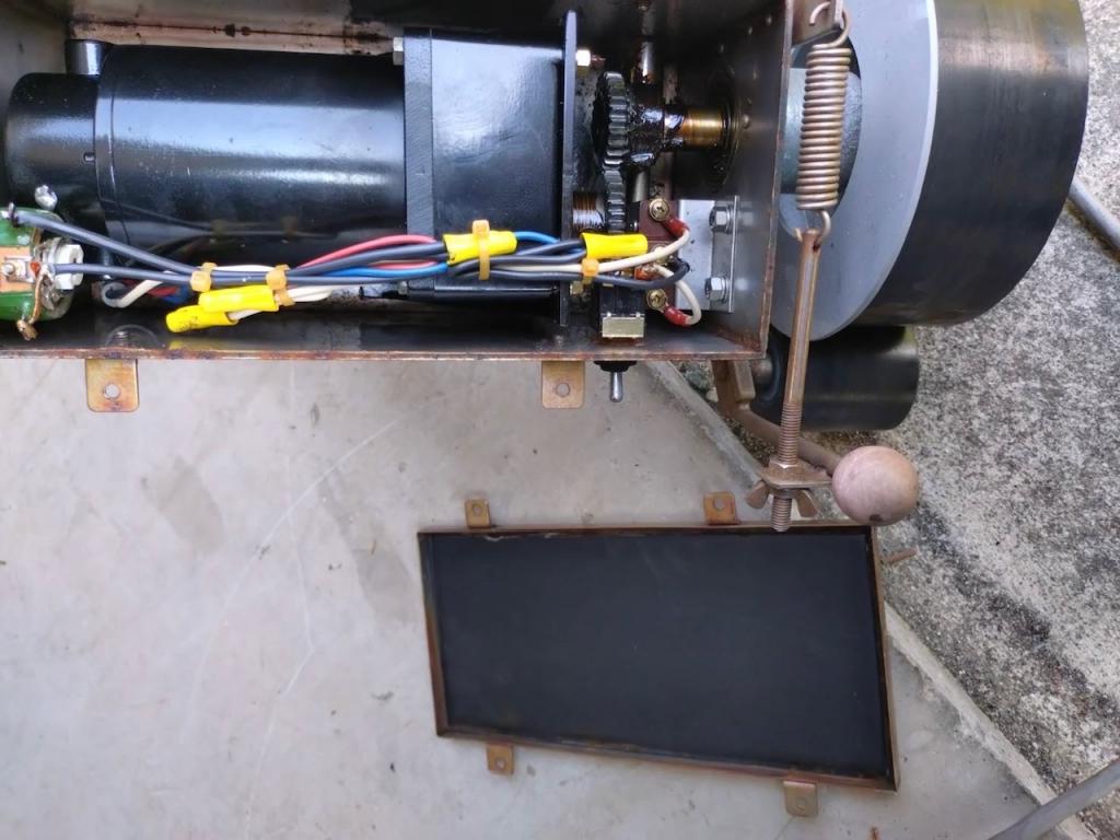 森山製作所 ホーマS型 24v100w 取付台付き | 中古船ソーマッチ