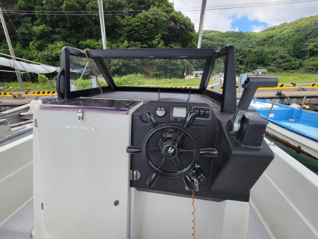 （取引中）値下げしましたUF-23(FE3)船体・船台のみ販売（現在使用中）※修理必要箇所あり ヤマハ UF-23 (FE3) | 船ネット