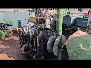  台船(78トン)と押船のセット