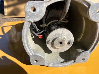 岩崎電気工業ヤングローラー12V500W