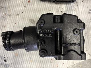 マーキュリー エキゾーストマニホールドとエルボー