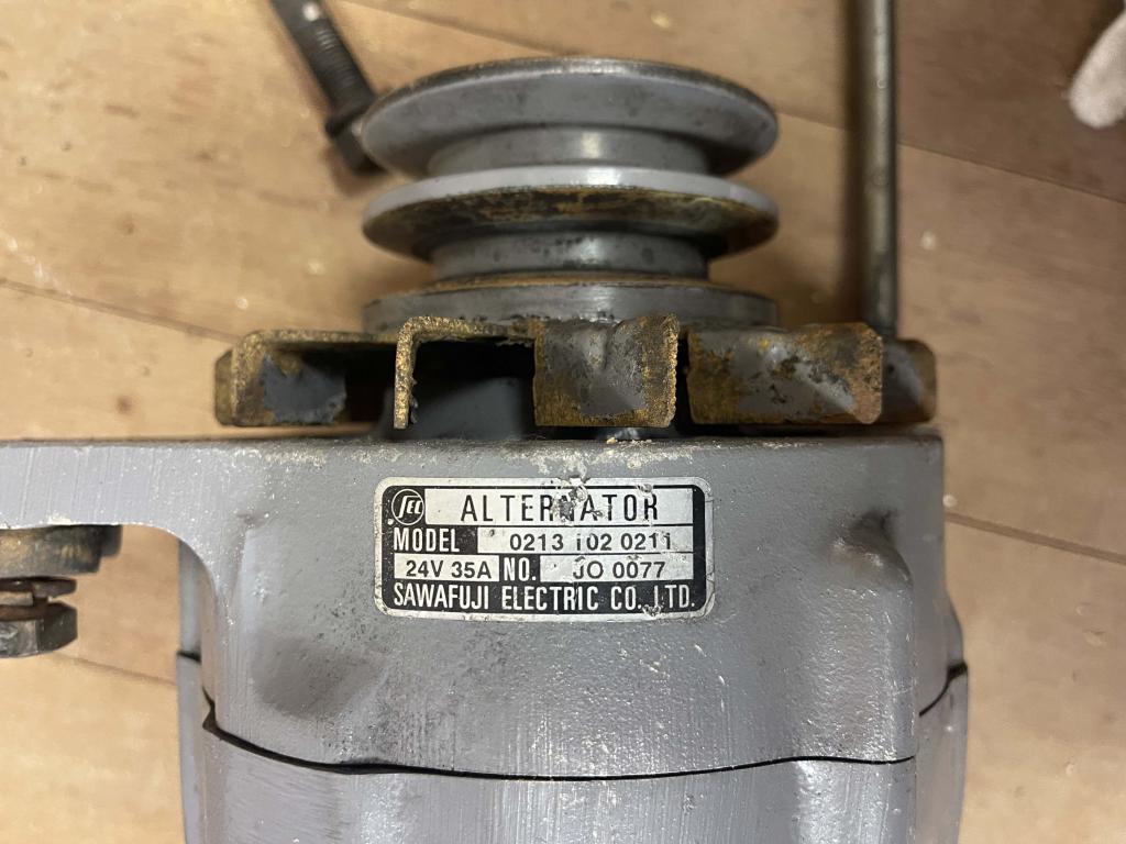 0213-102 so専用 サワフジ オルタネーター24V35A | 中古船ソーマッチ