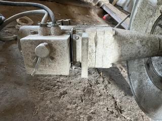 岩崎電気工業 ヤングホーラー24V 500W