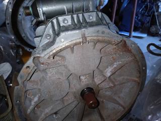 ヤンマー 4LM-DTZのドライブ用クラッチAssy
